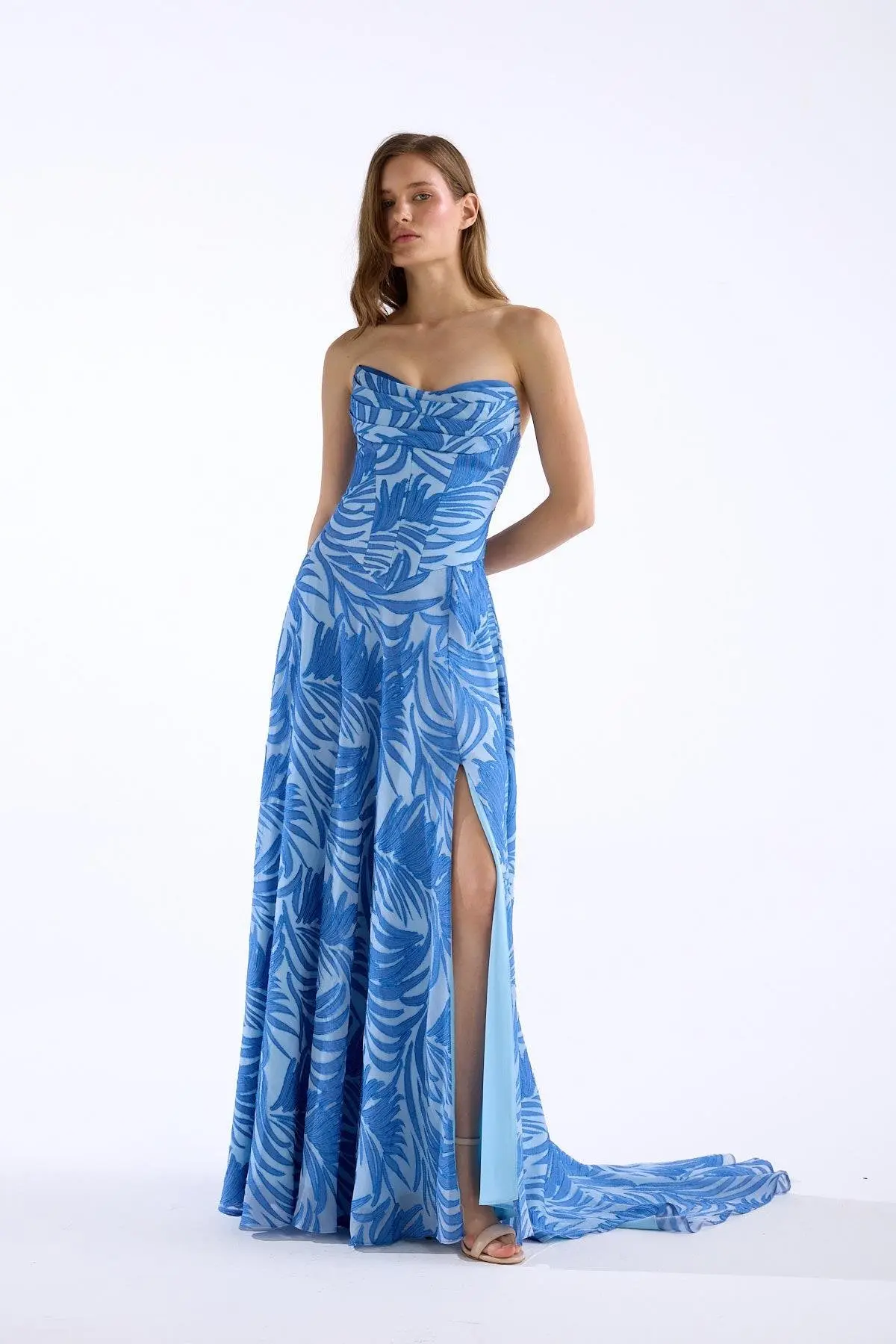 Maxi Dress – Swan Melody